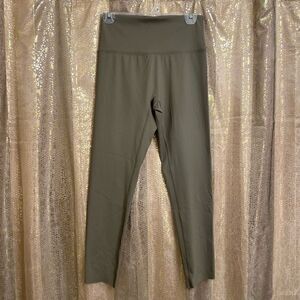 Aerie Chill Play Move Olive Green leggings, L